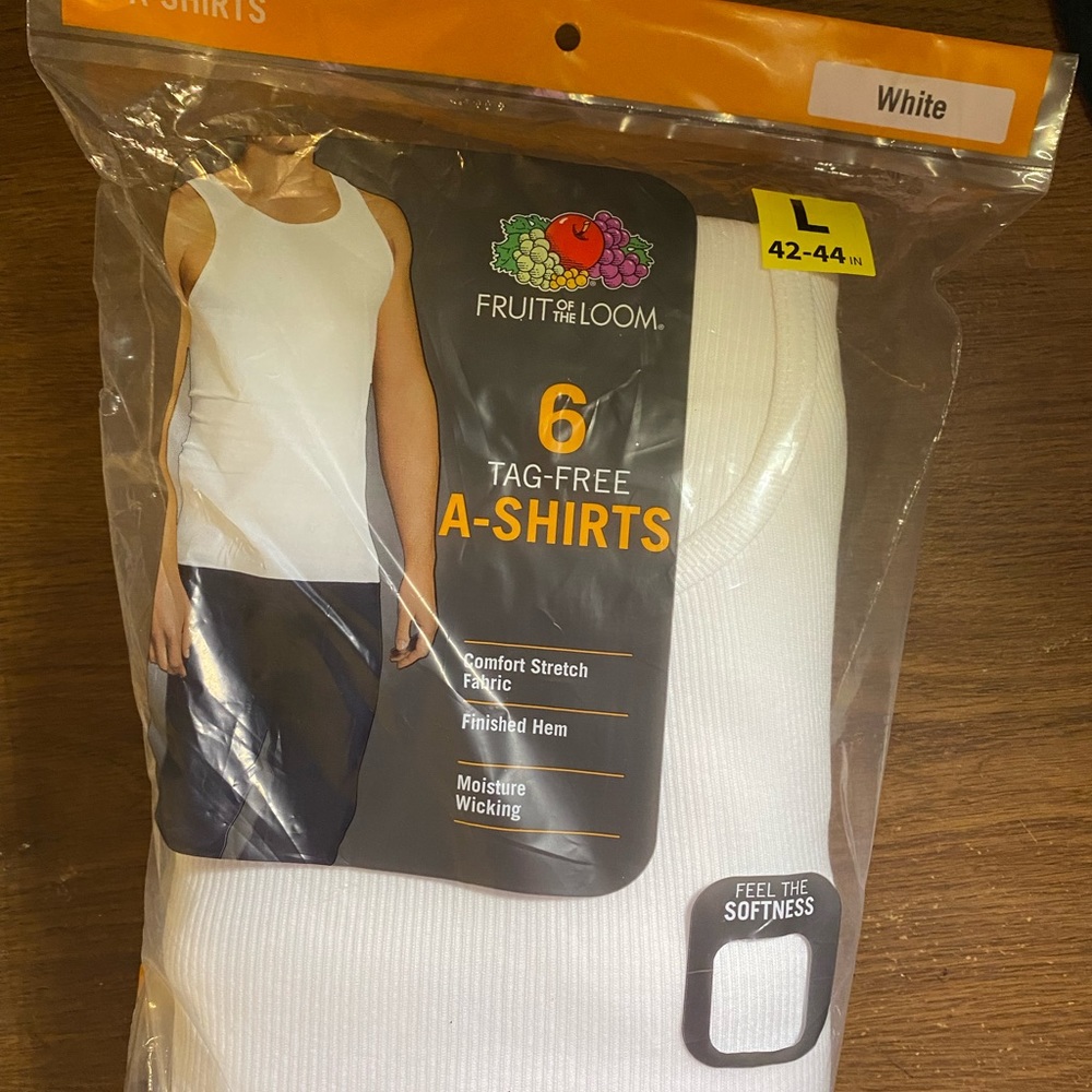 White Fruit of the Loom Tank tops